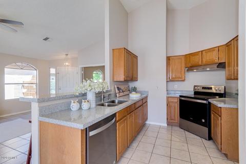 4541 E Wildwood Dr, Phoenix, AZ 85048 photo 2