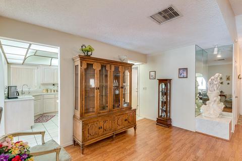 4763 E Pearce Rd, Phoenix, AZ 85044 photo 8