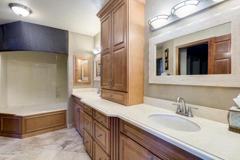 540 E Palo Verde St, Gilbert, AZ 85296 photo 23