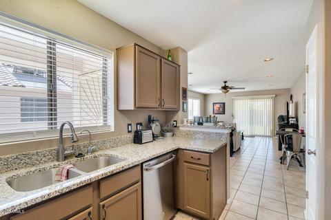 869 E Cochise Cir, Apache Junction, AZ 85119 photo 12