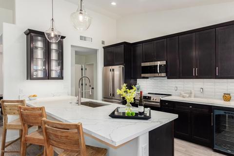 15801 N 45th Pl, Phoenix, AZ 85032 photo 1