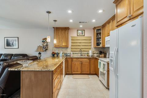 2407 W Winchcomb Dr, Phoenix, AZ 85023 photo 14