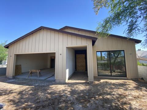 1425 E Clarendon Ave, Phoenix, AZ 85014 photo 1