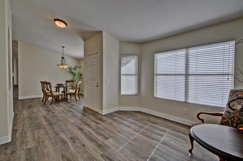 4626 E Lone Cactus Dr, Phoenix, AZ 85050 photo 6