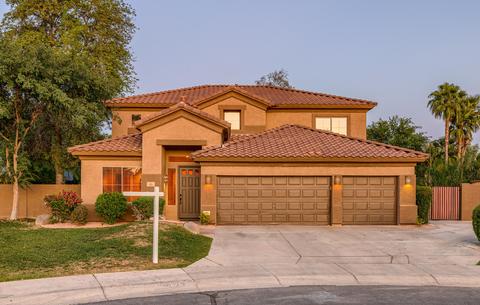 1571 E Sagebrush Ct, Gilbert, AZ 85296 photo 1