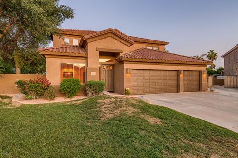 1571 E Sagebrush Ct, Gilbert, AZ 85296 photo 2