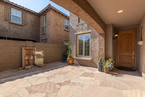 3823 E Half Hitch Pl, Phoenix, AZ 85050 photo 3
