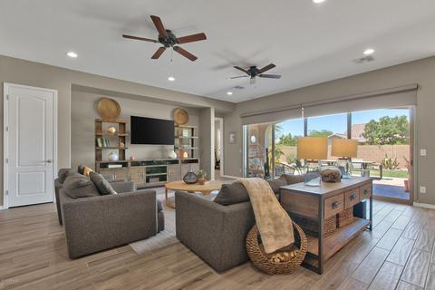 3018 E Harwell Rd, Phoenix, AZ 85042 photo 1