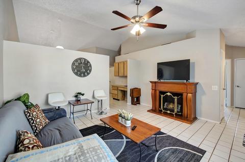 1621 E Beverly Ln, Phoenix, AZ 85022 photo 3