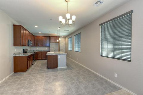 1720 E Dogwood Ln, Gilbert, AZ 85295 photo 5