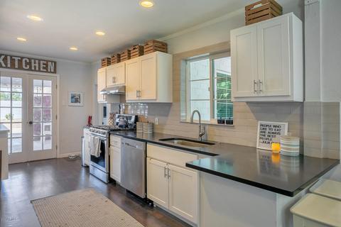 2506 E Pinchot Ave, Phoenix, AZ 85016 photo 9