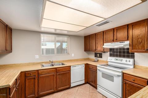 4202 N 79th Dr, Phoenix, AZ 85033 photo 9