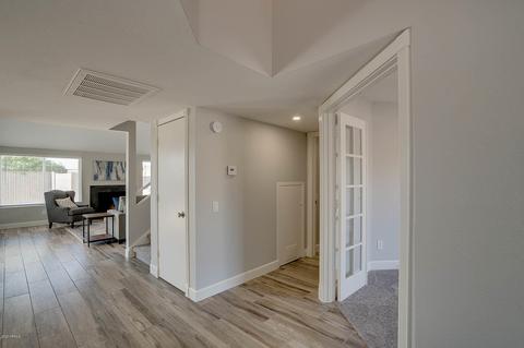 1638 E Paradise Ln, Phoenix, AZ 85022 photo 5
