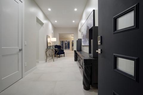 4334 Earll Dr, Phoenix, AZ 85018 photo 4