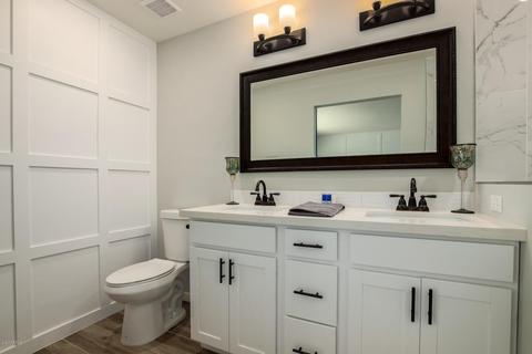 2225 E Laurel Ln, Phoenix, AZ 85028 photo 19