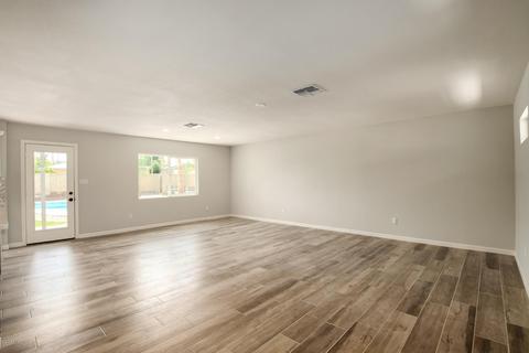 2225 E Laurel Ln, Phoenix, AZ 85028 photo 7