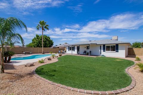 2225 E Laurel Ln, Phoenix, AZ 85028 photo 23