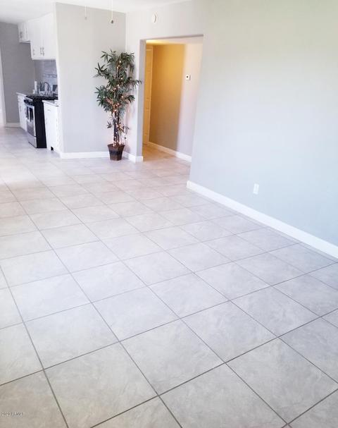 2017 N 35th Dr, Phoenix, AZ 85009 photo 8