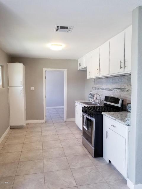 2017 N 35th Dr, Phoenix, AZ 85009 photo 6