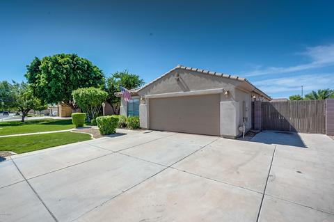 2482 E Pony Ln, Gilbert, AZ 85295 photo 2