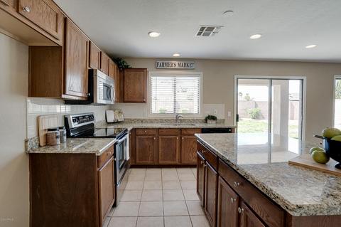 2482 E Pony Ln, Gilbert, AZ 85295 photo 11