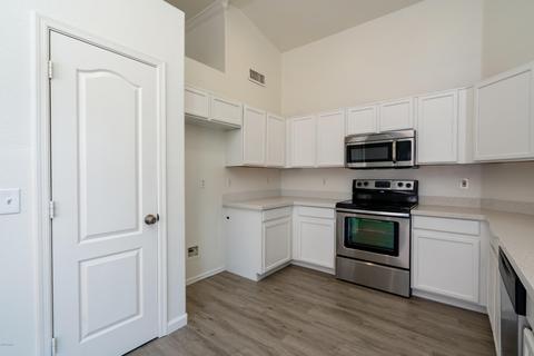 1652 S Oak St, Gilbert, AZ 85233 photo 9