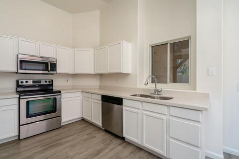 1652 S Oak St, Gilbert, AZ 85233 photo 8
