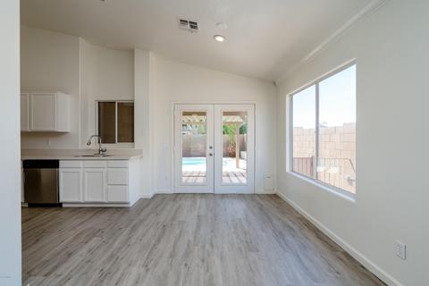 1652 S Oak St, Gilbert, AZ 85233 photo 6