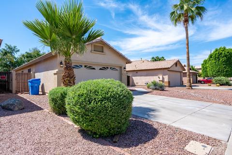 1652 S Oak St, Gilbert, AZ 85233 photo 3