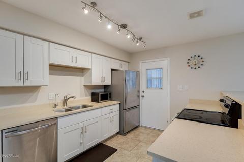 209 E Manhatton Dr, Tempe, AZ 85282 photo 4