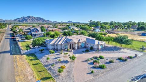 17933 E Sanoque Blvd, Gilbert, AZ 85298 photo 2