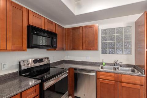 909 E Camelback Rd #2017, Phoenix, AZ 85014 photo 12