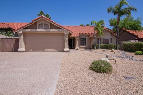 1832 E Sheena Dr, Phoenix, AZ 85022 photo 1
