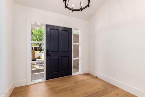 3601 E Medlock Dr, Phoenix, AZ 85018 photo 6