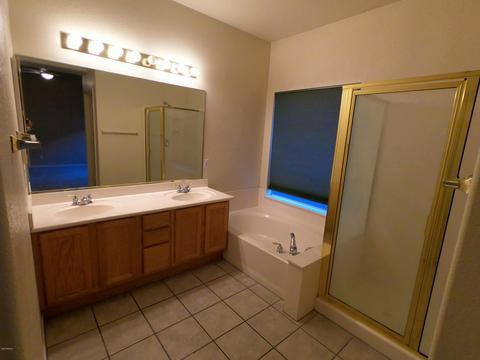 4205 E South Fork Dr, Phoenix, AZ 85044 photo 9