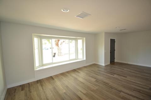 2743 E Cinnabar Ave, Phoenix, AZ 85028 photo 11