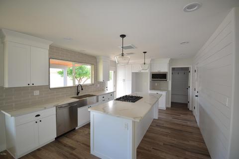 2743 E Cinnabar Ave, Phoenix, AZ 85028 photo 4