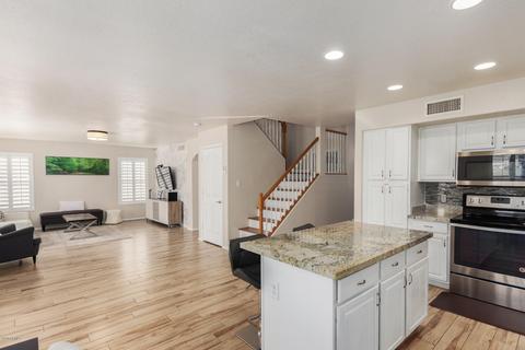4709 E Sands Dr, Phoenix, AZ 85050 photo 4