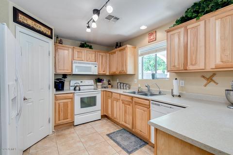 2976 E Blue Ridge Way, Gilbert, AZ 85298 photo 9