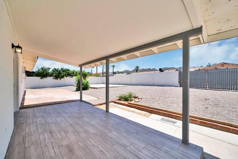 409 E Desert Dr, Phoenix, AZ 85042 photo 32