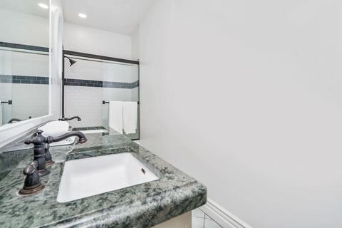 2530 E Vaughn Ct, Gilbert, AZ 85234 photo 46