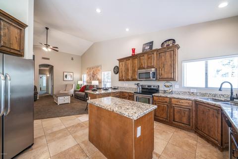 2455 Encinas Ave, Gilbert, AZ 85234 photo 12