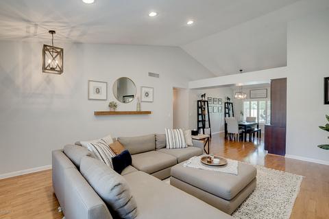 929 E Citation Ln, Tempe, AZ 85284 photo 8