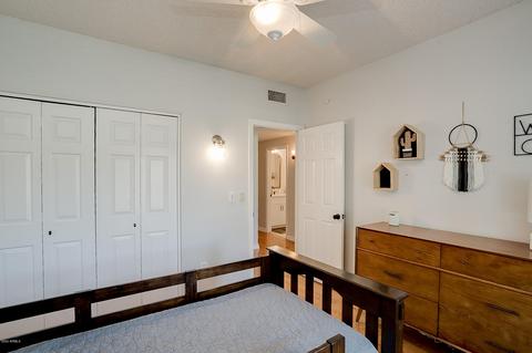 929 E Citation Ln, Tempe, AZ 85284 photo 32