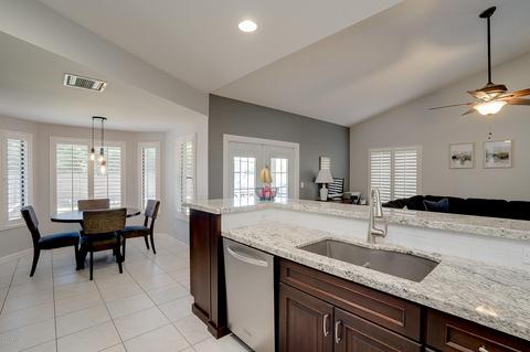 929 E Citation Ln, Tempe, AZ 85284 photo 18