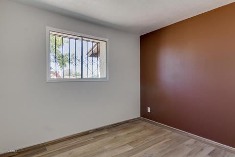 807 E Desert Dr S, Phoenix, AZ 85042 photo 23