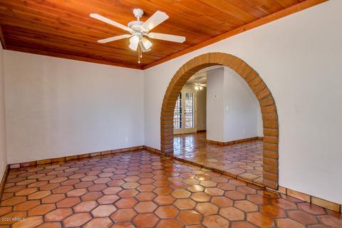 807 E Desert Dr S, Phoenix, AZ 85042 photo 14