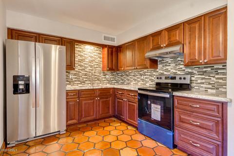 807 E Desert Dr S, Phoenix, AZ 85042 photo 18