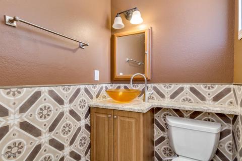 807 E Desert Dr S, Phoenix, AZ 85042 photo 31