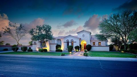 3044 E Blackhawk Dr, Gilbert, AZ 85298 photo 1
